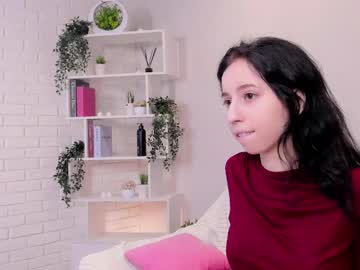 Darlenegillingham Chaturbate stream image from April 04, 2025