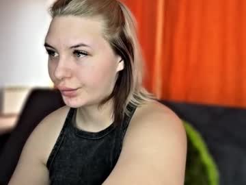 Karina_Evis Chaturbate stream image from April 04, 2025