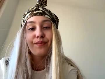 Viperlady Chaturbate stream image from April 04, 2025