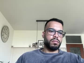 Kvey Chaturbate stream image from April 04, 2025