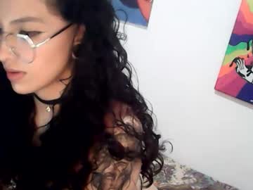 Lucy_Scot Chaturbate stream image from April 04, 2025