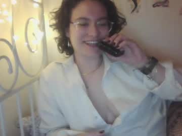 Spiceberrybb Chaturbate stream image from April 04, 2025