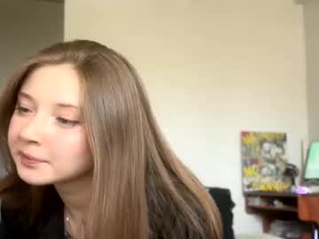 Tiny_Dreamer Chaturbate stream image from April 04, 2025