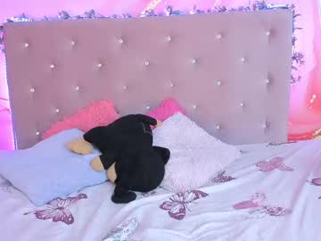 Piercelove_ Chaturbate stream image from April 04, 2025