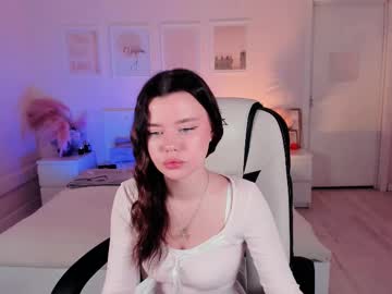 Cassandracrystal stream image from April 04, 2025