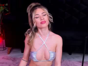 Lexistoorm Chaturbate stream image from April 04, 2025