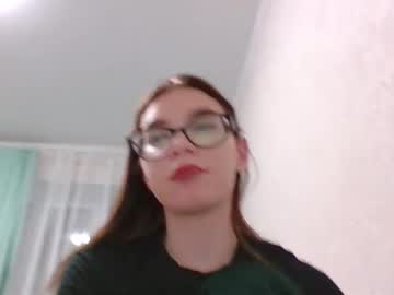 Crazy_Kisses Chaturbate stream image from April 04, 2025