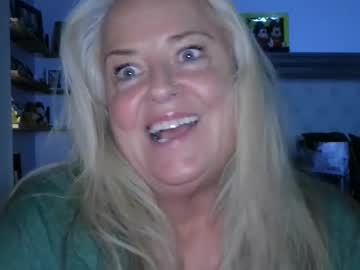 Helloimhunny Chaturbate stream image from April 04, 2025