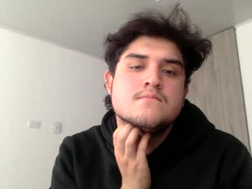Julin_Gomez Chaturbate stream image from April 04, 2025