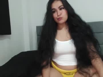 Abbygail8 Chaturbate stream image from April 04, 2025