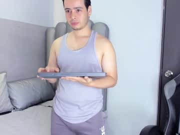 Casper_090 Chaturbate stream image from April 04, 2025