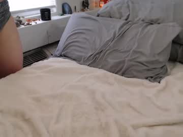 Papacheeky1 Chaturbate stream image from April 05, 2025