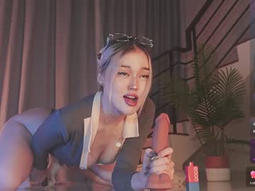 Seduza_Hyun Chaturbate stream image from April 05, 2025