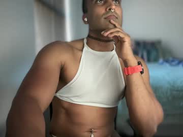 Kinkyslutdee Chaturbate stream image from April 05, 2025