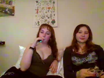 Carpetmunchers Chaturbate stream image from April 05, 2025