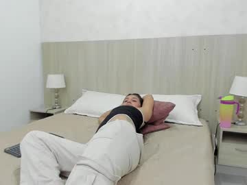 Sara_Melo Chaturbate stream image from April 05, 2025