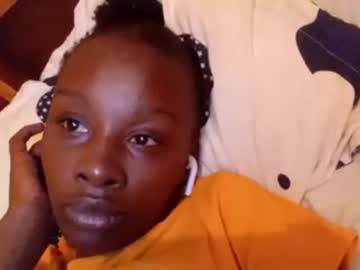 Innocentcuteface Chaturbate stream image from April 05, 2025