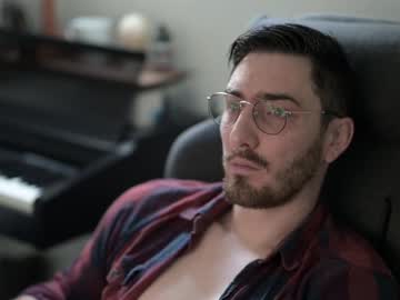 Shape80 Chaturbate stream image from April 05, 2025