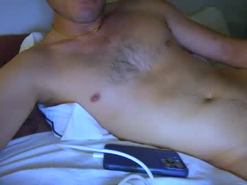 Skittle_Bitch Chaturbate stream image from April 05, 2025
