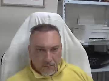 Olimpio1230 Chaturbate stream image from April 05, 2025
