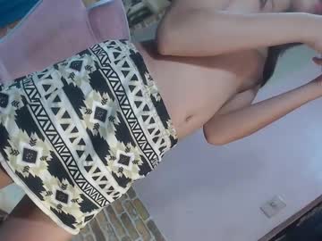 Naughtychen18 Chaturbate stream image from April 05, 2025