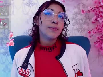 Oliv_Jones Chaturbate stream image from April 05, 2025