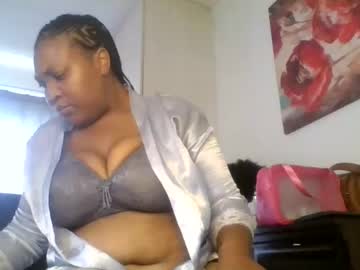 Theshybaddie Chaturbate stream image from April 05, 2025