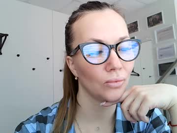 _Yourmoon Chaturbate stream image from April 05, 2025