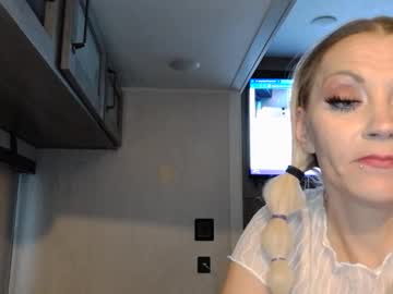 Kandiplayland11 Chaturbate stream image from April 05, 2025