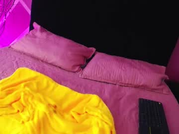 Vaioleth_Pink Chaturbate stream image from April 05, 2025