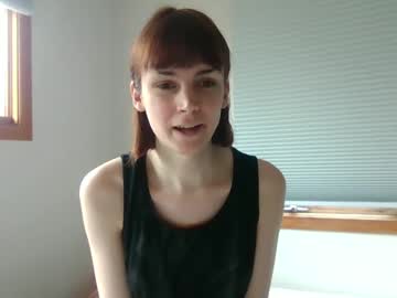 Andrea_Davenport Chaturbate stream image from April 05, 2025
