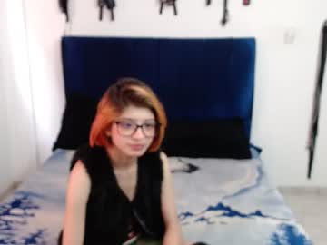 Kratos_And_Afrodita Chaturbate stream image from April 05, 2025
