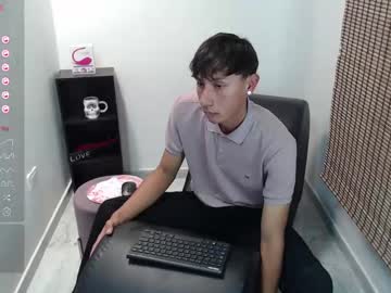 Axel__Stone Chaturbate stream image from April 05, 2025