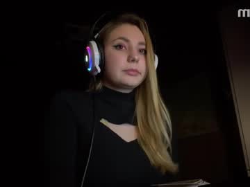 Fuzzywuzzy_ Chaturbate stream image from April 05, 2025