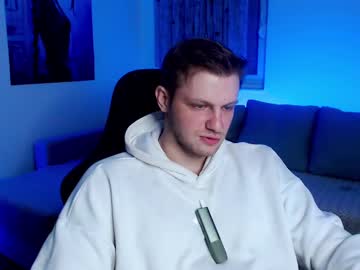 Master_Silver_Hand Chaturbate stream image from April 05, 2025