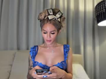 Therealqueenkylie Chaturbate stream image from April 05, 2025