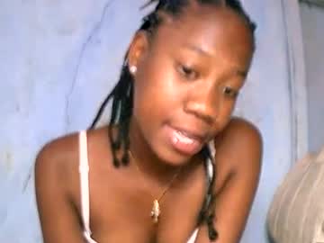 Angela222002 Chaturbate stream image from April 06, 2025