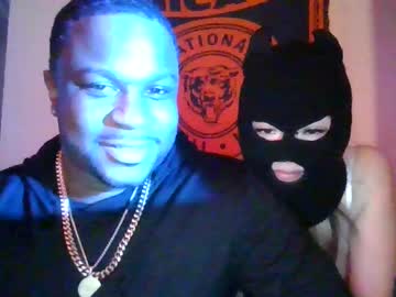 E002english5 Chaturbate stream image from April 06, 2025