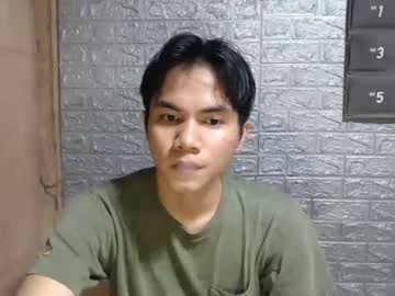 Hard_Bry Chaturbate stream image from April 06, 2025