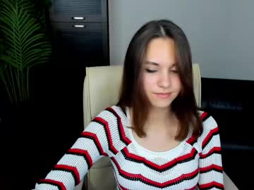 Ellacurtis Chaturbate stream image from April 06, 2025