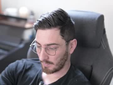 Shape80 Chaturbate stream image from April 06, 2025