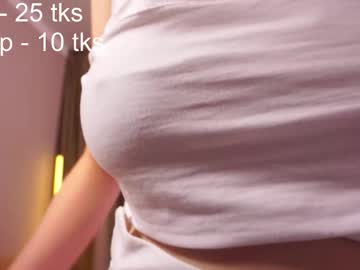 Blue_Emily Chaturbate stream image from April 06, 2025