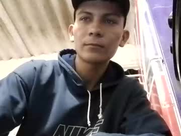 Blackblesd Chaturbate stream image from April 07, 2025
