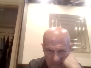 Rayniss2 Chaturbate stream image from April 07, 2025