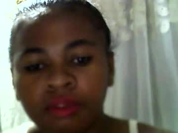 Rufine25 Chaturbate stream image from April 07, 2025