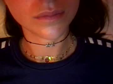 Floraslaun Chaturbate stream image from April 07, 2025