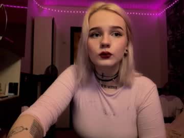 Violetdope1312 Chaturbate stream image from April 07, 2025