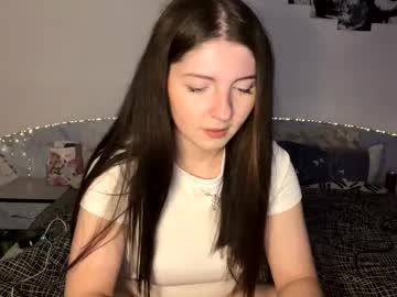 Rose_2004 Chaturbate stream image from April 07, 2025