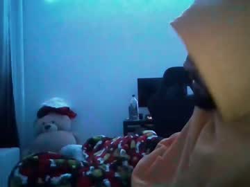 Only1senpai Chaturbate stream image from April 07, 2025