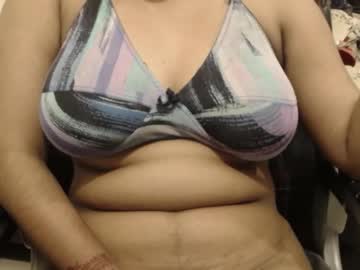 Webshowxxx Chaturbate stream image from April 07, 2025